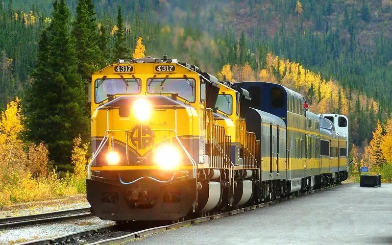 Alaska-Railroad-Train-On-Its-Way-To-Fairbanks-Alaska