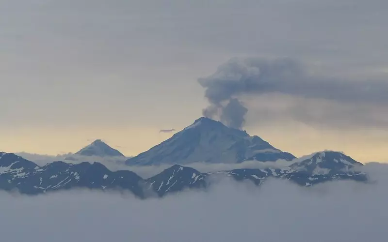 Eruption-of-Pavlof-Volcano-in-Alaska