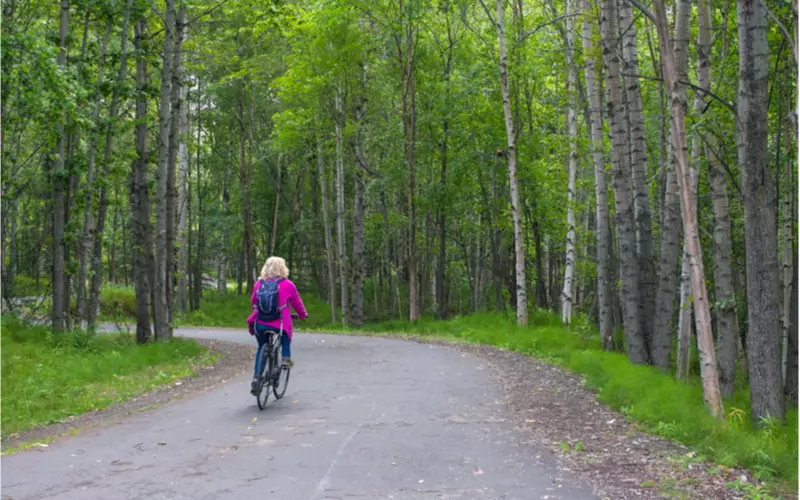 Tony-Knowles-Coastal-Trail-in-Anchorage