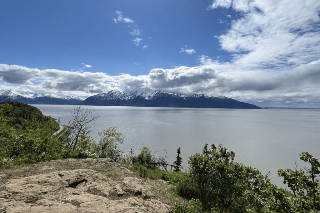 Turnagain Arm Trail in Alaska