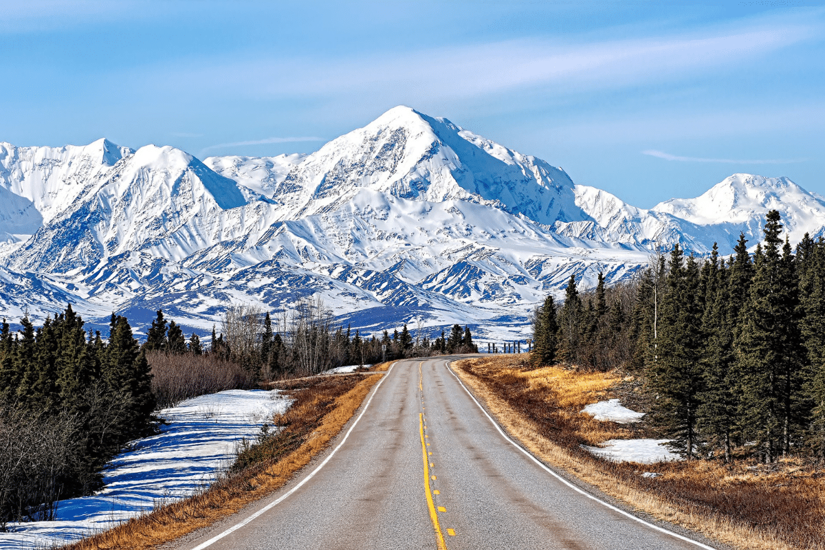 11 Things To Do In Alaska In April (During Spring Time)