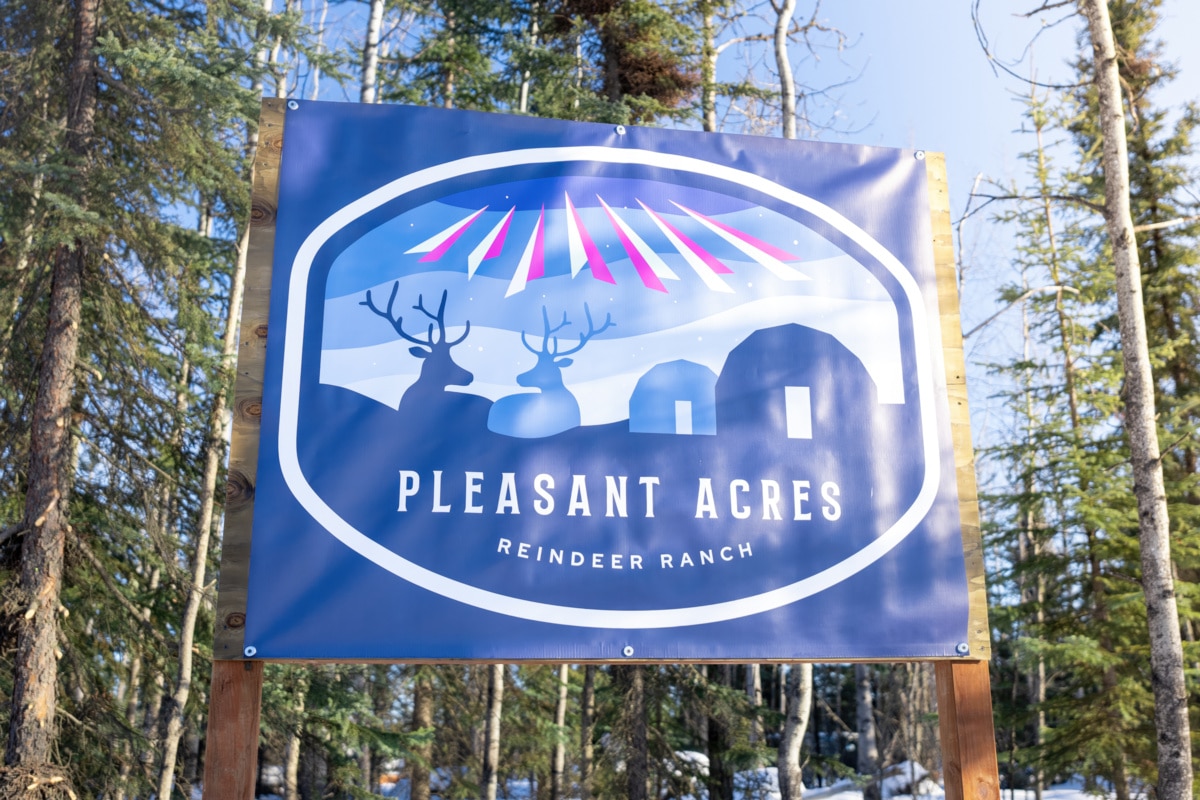 Pleasant Acres Reindeer Ranch Sign Entrance